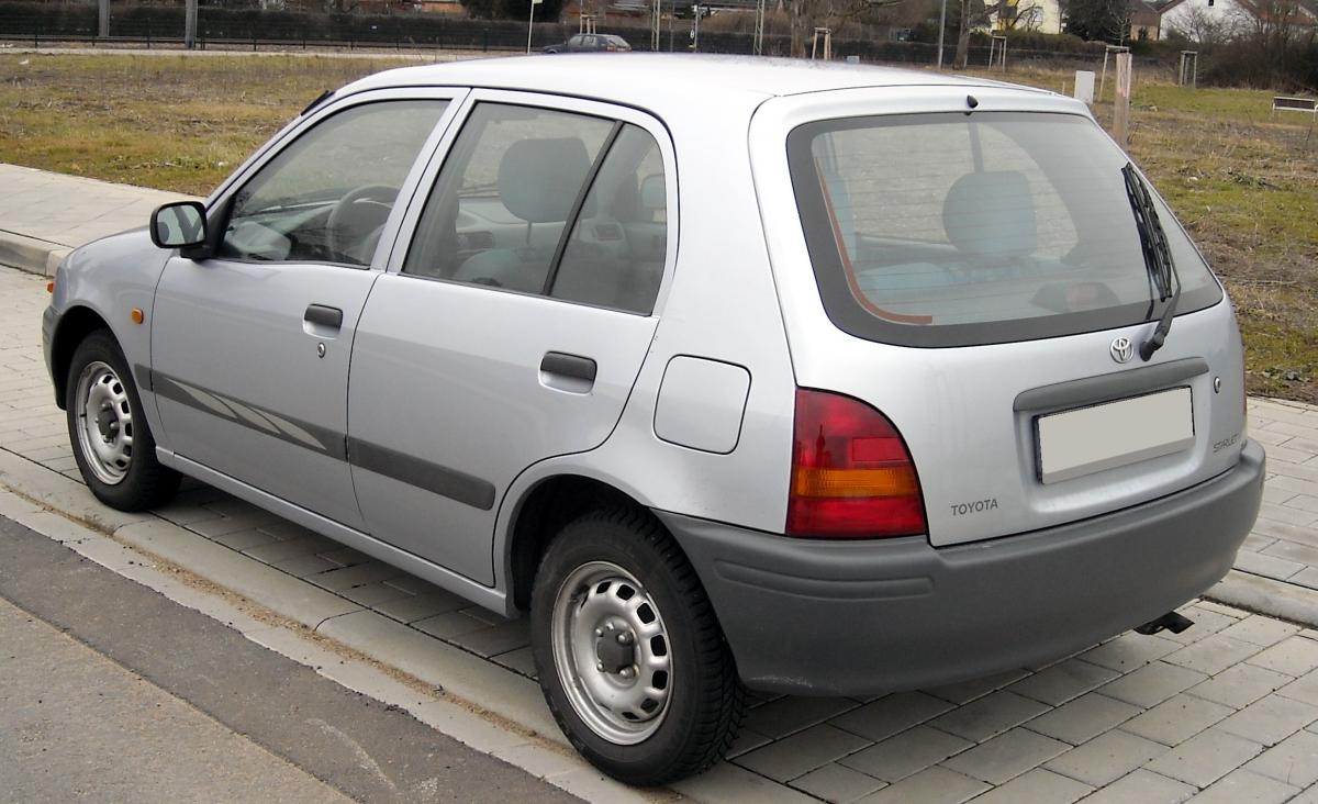 Toyota starlet вес